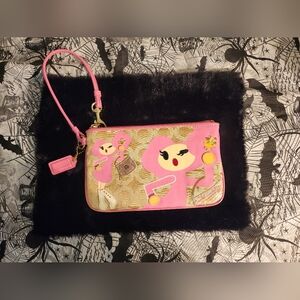 Coach Poppy Pinky Wristlet